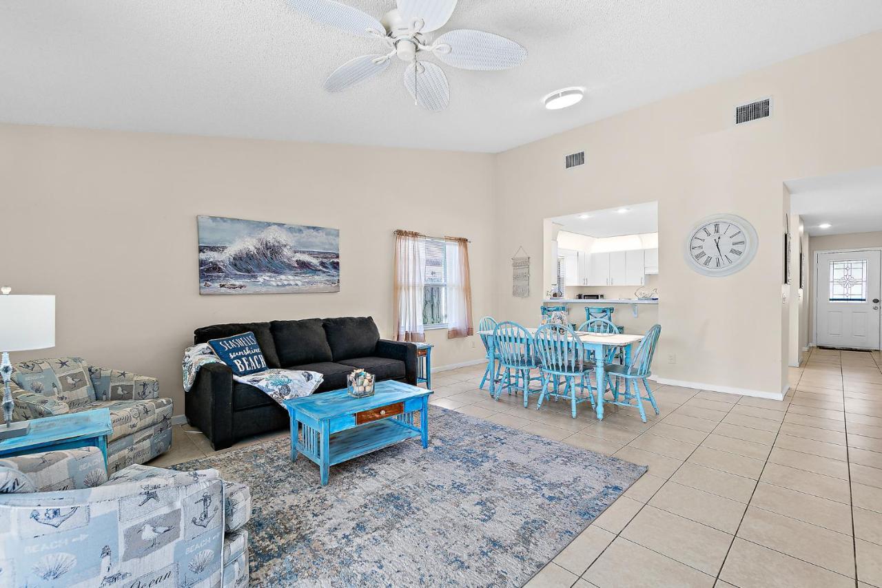 Serene Seaside Retreat - Dog Friendly - 2Br Townhouse With Shared Heated Pool Steps To Paradise Beach! Melbourne Exterior foto