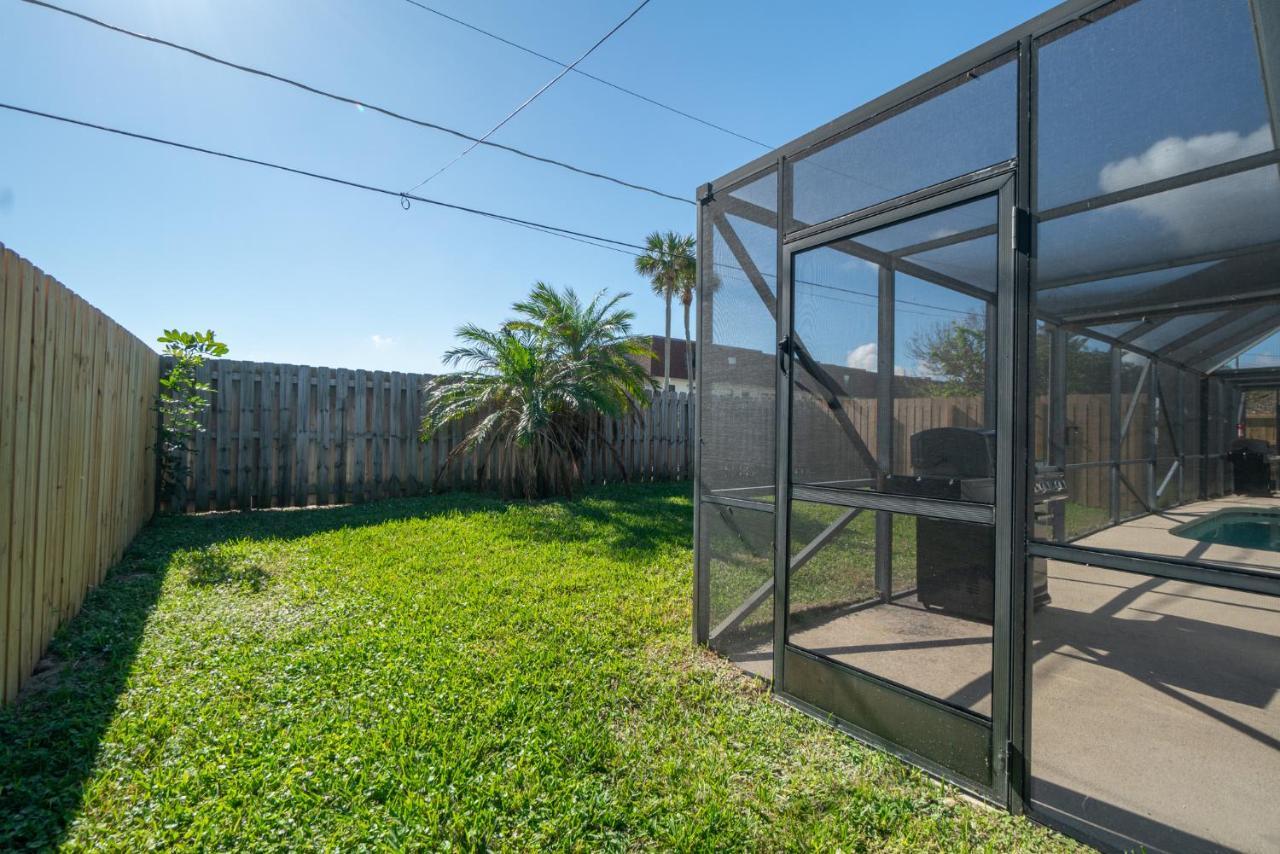 Serene Seaside Retreat - Dog Friendly - 2Br Townhouse With Shared Heated Pool Steps To Paradise Beach! Melbourne Exterior foto