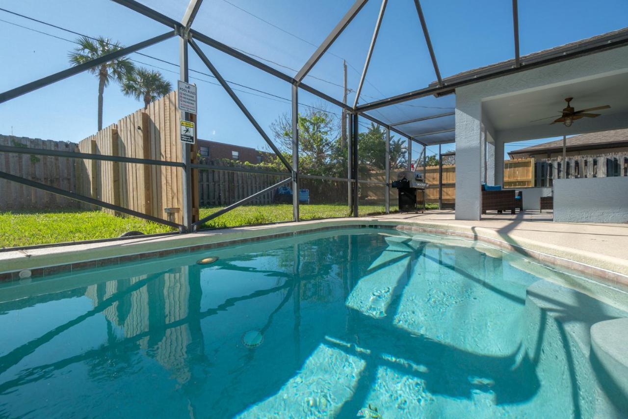 Serene Seaside Retreat - Dog Friendly - 2Br Townhouse With Shared Heated Pool Steps To Paradise Beach! Melbourne Exterior foto